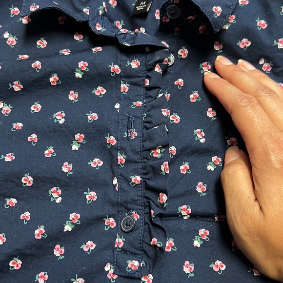 Navy Blue Floral Half Button Shirt size Medium - Picture 5 of 8
